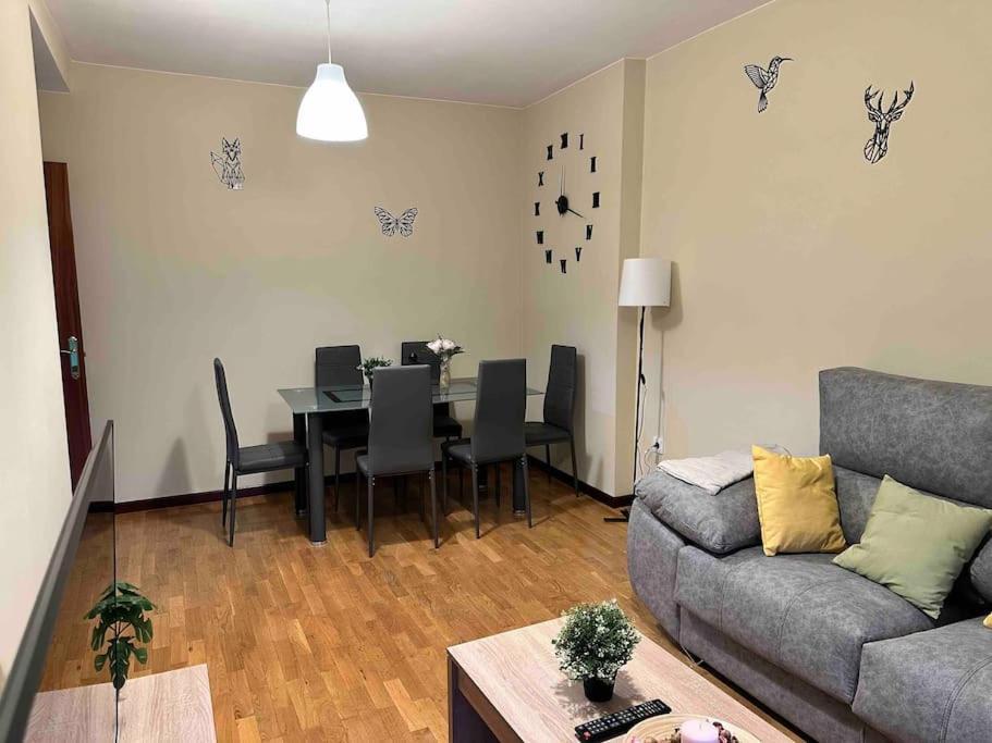 Apartamento Con Vistas A La Montana Infiesto Esterno foto