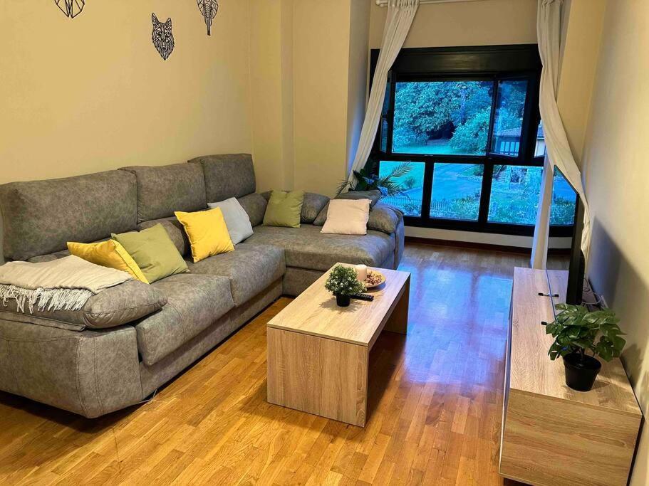 Apartamento Con Vistas A La Montana Infiesto Esterno foto