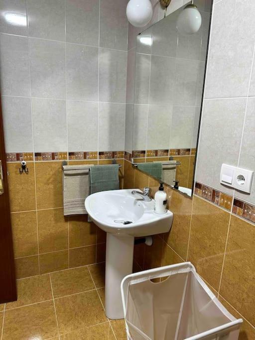 Apartamento Con Vistas A La Montana Infiesto Esterno foto